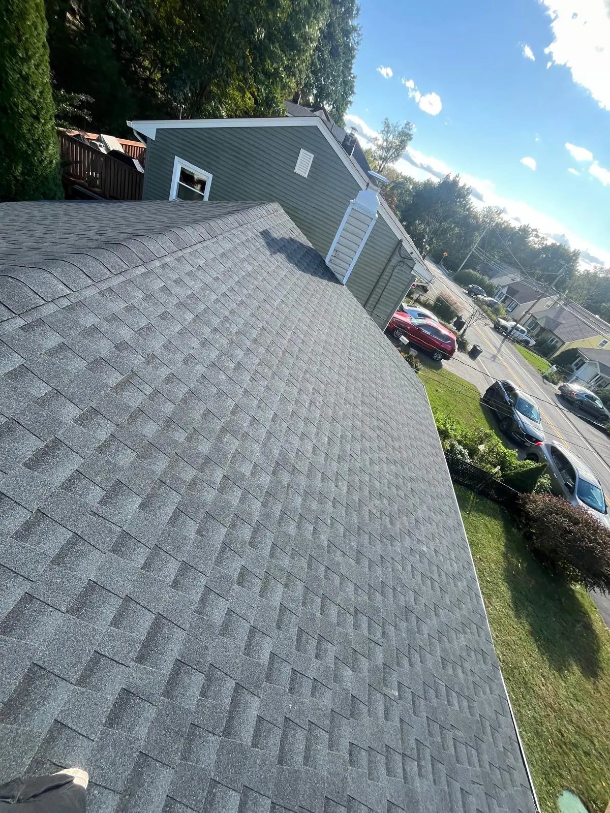 Second slope of the finished shingle roof